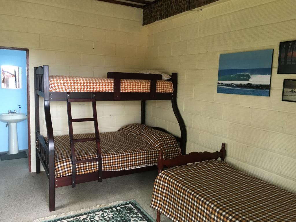 Casa Roja Hostel Montañita المظهر الخارجي الصورة